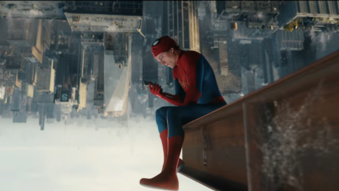 O cinema de super-heróis vive sob a constante cobrança de se reinventar ou sucumbir ao desgaste das fórmulas batidas